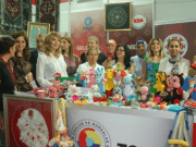 Ak kadınlardan Fuar ziyareti