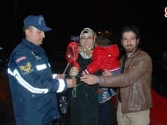 Side Jandarma’dan karanfil